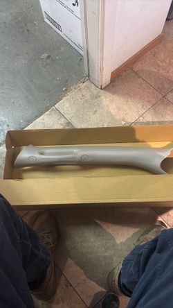 New Dorman 97631 left A-pillar trim panel with grab handle (Dodge Ram)