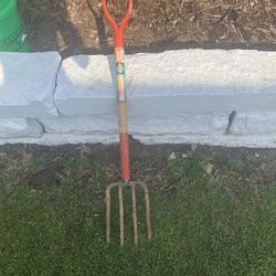 Craftsman Premium White Ash Pitchfork 