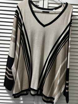 2X Color Block  Black Brown And Black Light Sweater Tunic 