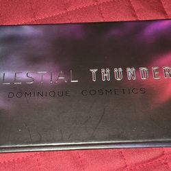 Dominique cosmetic palette