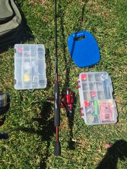 Fishing pole combo  3 poles two stands Fishing hoops beat and bag