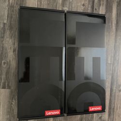 Legion Go 2- 8.8” 144 Hz 2K OLED Gaming Handheld