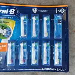 Oral-B refill brush heads x8