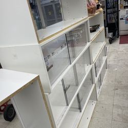 Merchandise showcase with acrylic doors ,Lockable display shelf 