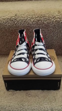 Converse size us 6