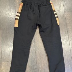 Burberry Joggers Small 