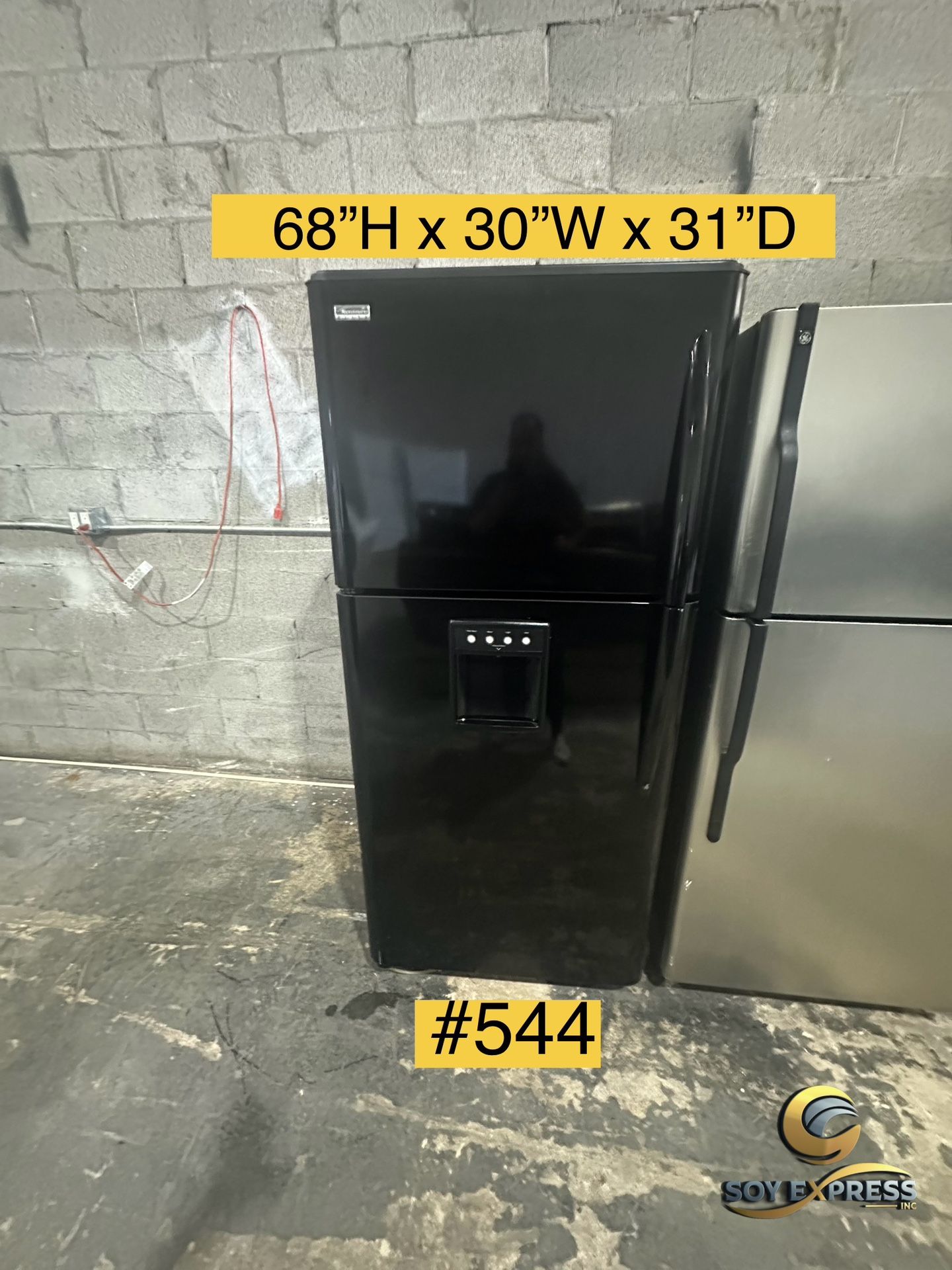 Kenmore Refrigerator Top And Bottom With Water Dispenser And Ice Maker (#544)