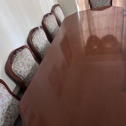 Dining Room Table 