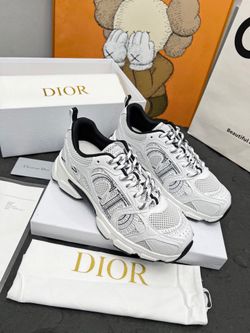 Dior CD Women’s SneakerWith Box 2026 New