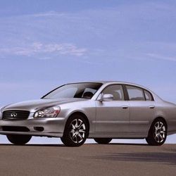 2002 Infiniti Q45