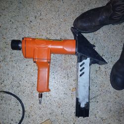 Floor Nailer