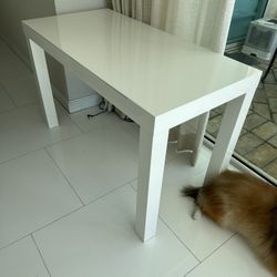 West Elm Parsons Desk - Glossy white