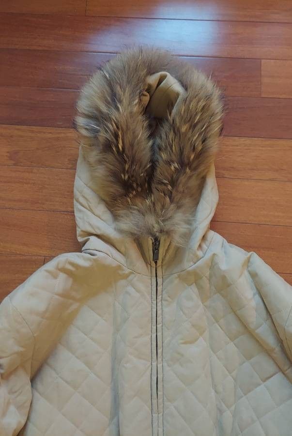 Size S/M. Andrew Marc