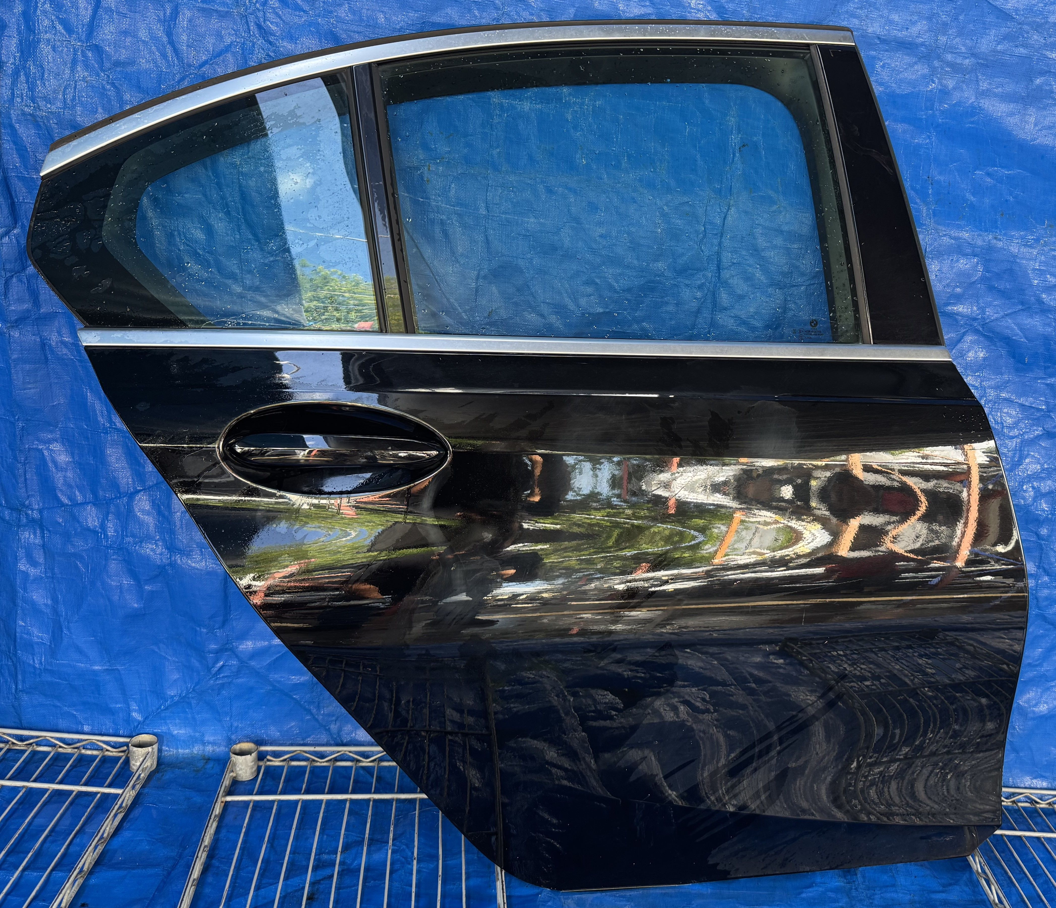 2019-2024 BMW 330i 330e M3 REAR RIGHT SIDE DOOR ASSEMBLY BLACK