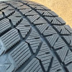 Blizzak WS80 Tires Set 215/55/17