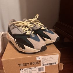 Adidas Yeezy Boost 700 Wave Runner