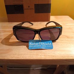 Solar Shield Brand New Womens Polarized Sunglasses Fits Over Regular Glasses 