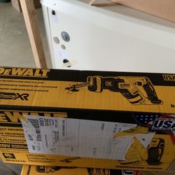 DeWALT 20V Brushless Compact Reciprocating Saw NEW