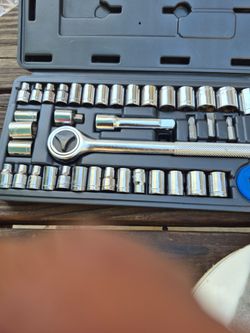 Socket wrench set