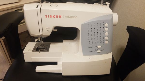 Singer Advance sewing machine for Sale in Richardson, TX - OfferUp