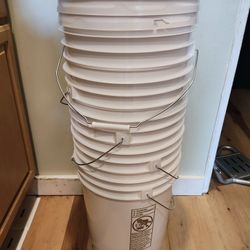 5 Gallon Buckets 