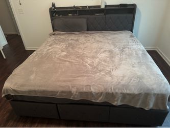 King size bed