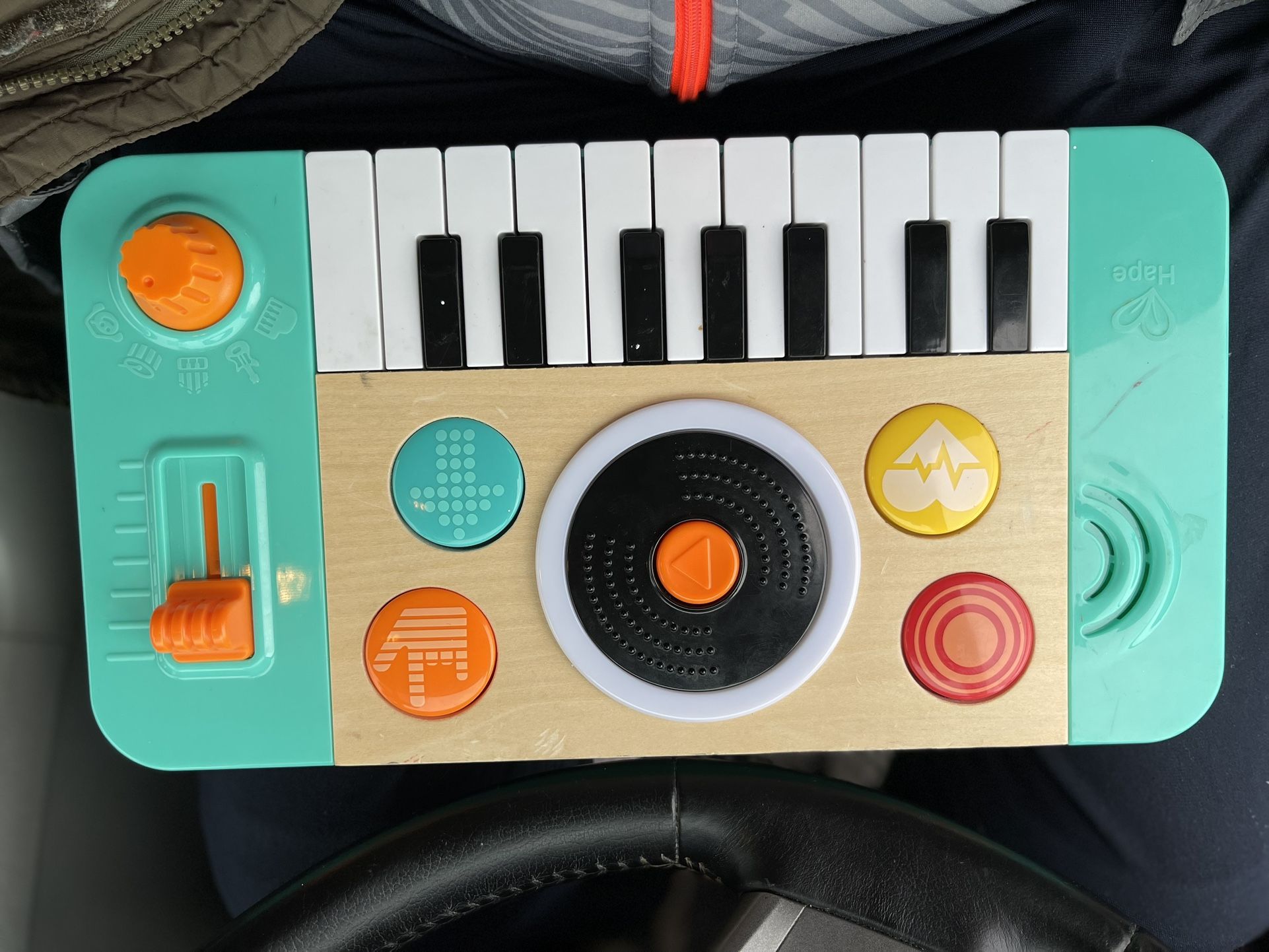 Hape DJ Mix & Spin Studio w/Sound Kids Musical/Pretend Play/Interactive Toy