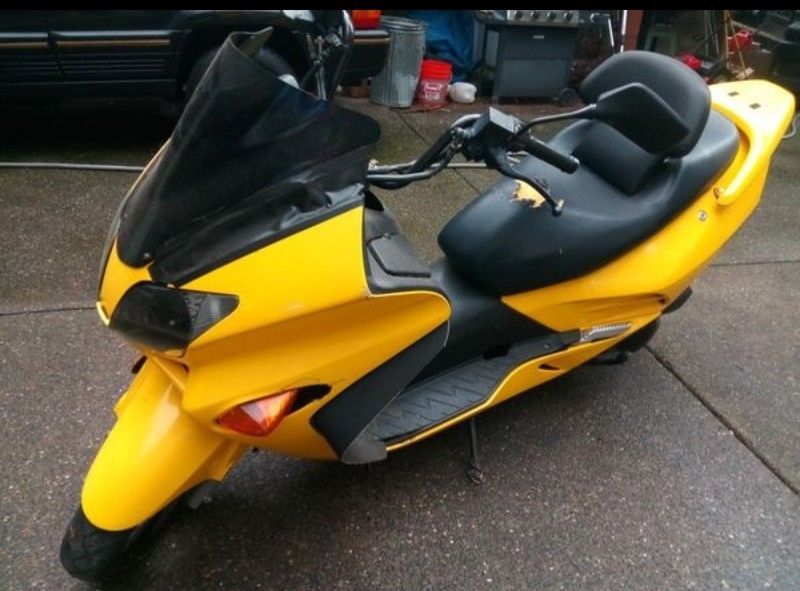 2003 Honda reflex scooter