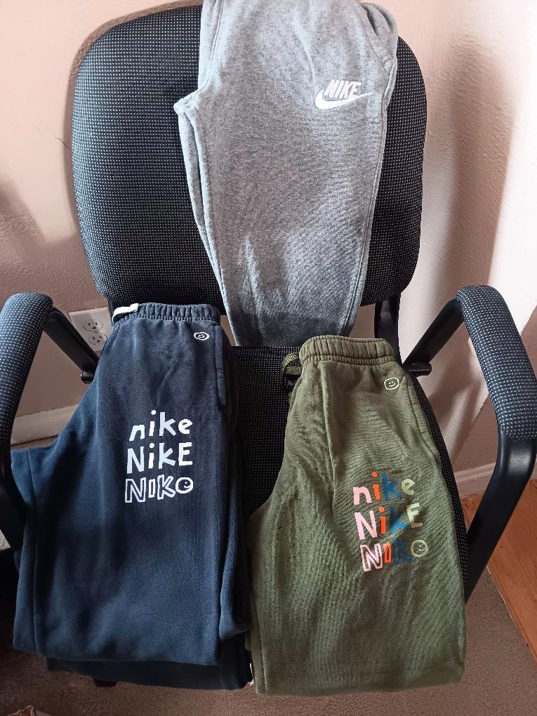 Nike Joggers