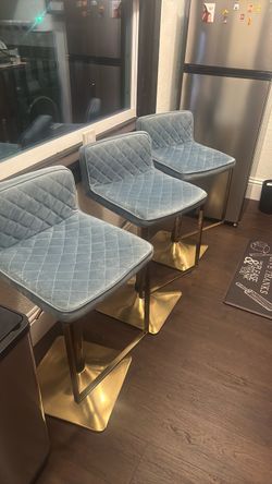 Set of 3 Blue Velvet Bar Stools