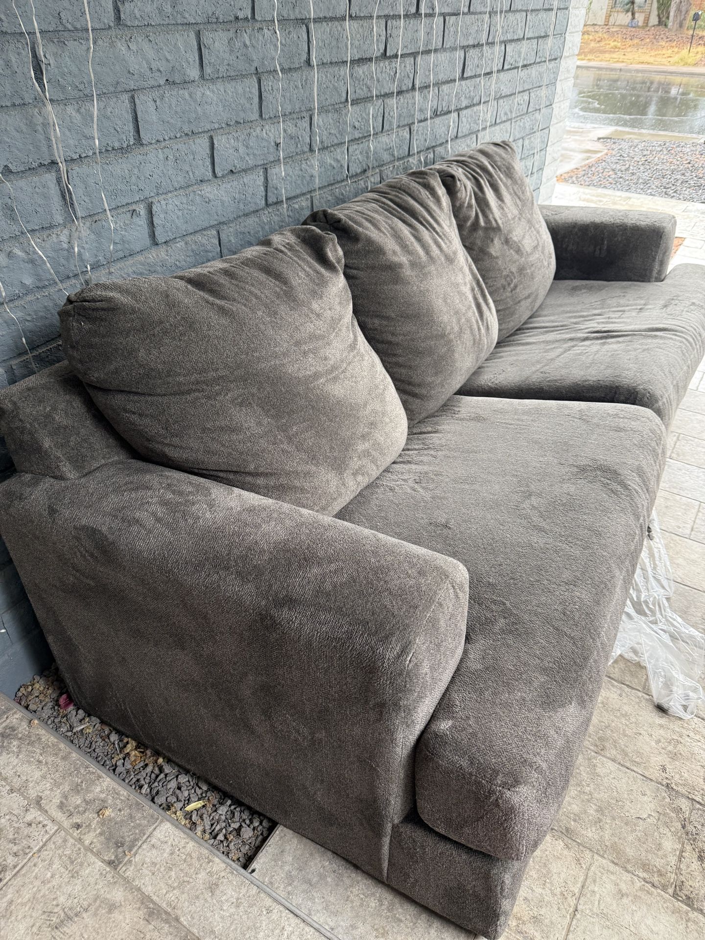 Ashley (Queen Sofa Sleeper)