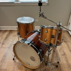 DW Drum Set