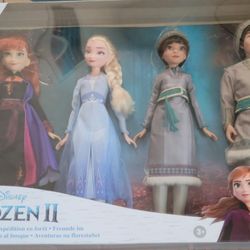 Disney Frozen 2 Forest Expedition  Set 