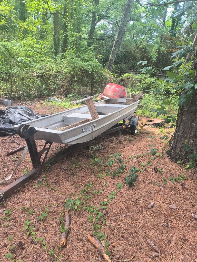 8ft Jon Boat