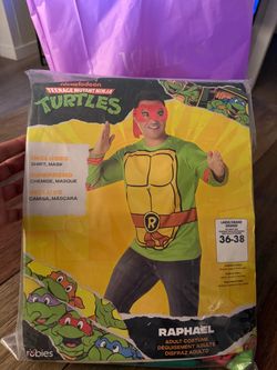 Costume