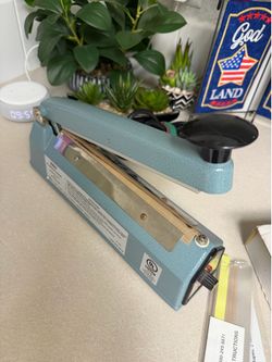 U-Line H-163 impulse sealer & accessories