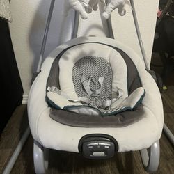 Graco DuetSoothe Swing And Rocker 