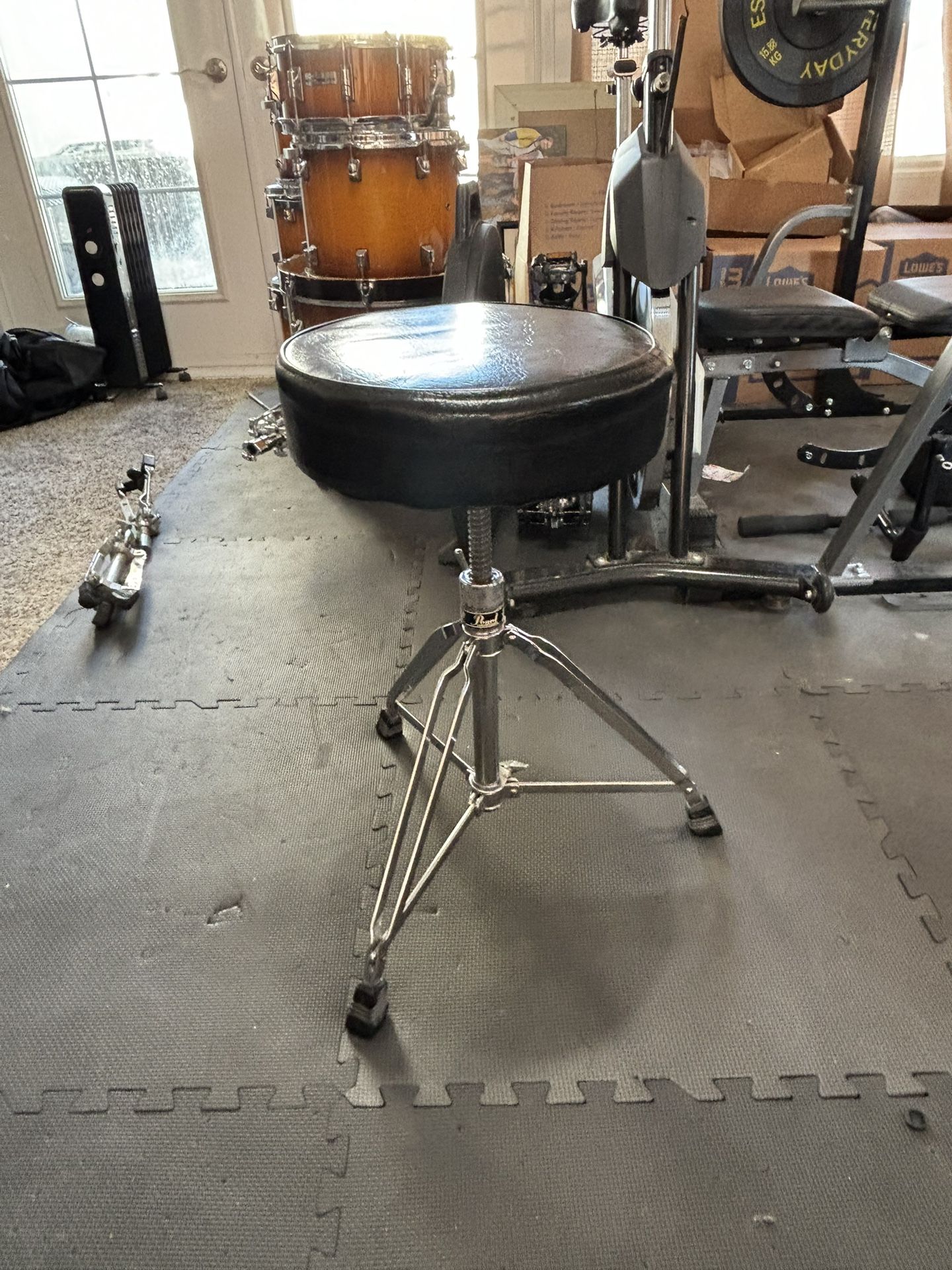 Pearl Drum Throne