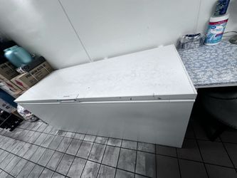 FRIGIDAIRE 19.8 CU. FT. WHITE CHEST FREEZER