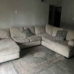 Sectional (Tan)
