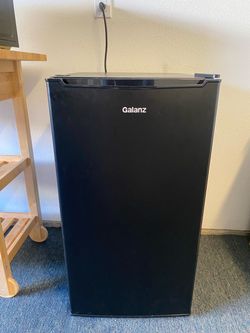 Galanz Mini Fridge