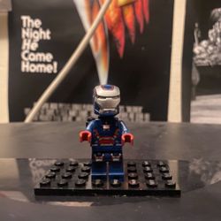 LEGO Iron Patriot minifigure 30168 Authentic Marvel Superheros 