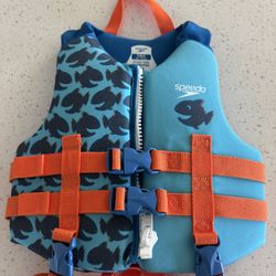 LIKE NEW Speedo Child Life Vest (30-50 lbs) - Used once only