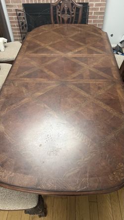 Set dining table