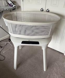 4moms MamaRoo Sleep Bassinet – White – Excellent Condition