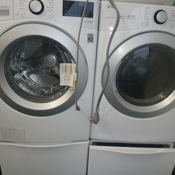 Lg Washer And Dryer Set 