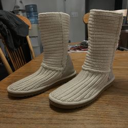 Women’s UGG Blonde Tan Boots Size 6 In Perfect Condition