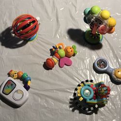 7 Baby Toys 