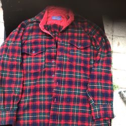 Vintage Pendleton Plaid 100% Virgin Wool Shirt. Size 14-1/2. Portland Oregon - Made In USA