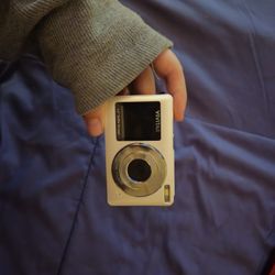 Vivitar White Digital Camera